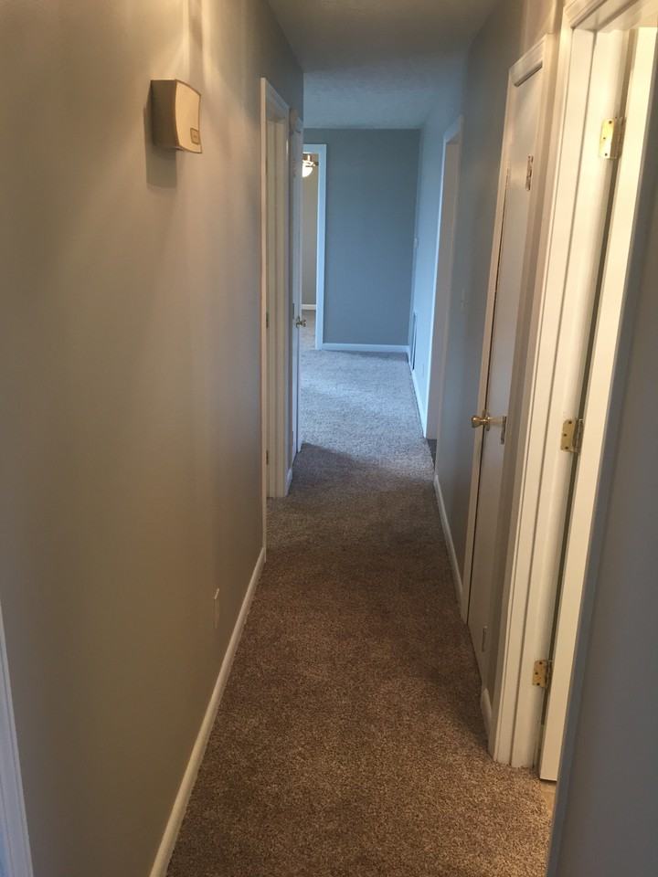 325 Greenbriar Rd - Photo 3 of 10