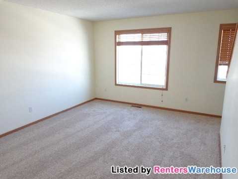 16202 71st St NE - Photo 3 of 8