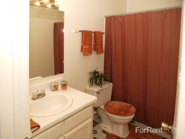 Bryton Hill Manor - Photo 3 of 34