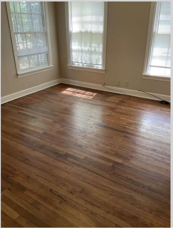 404 Vivion St - Photo 2 of 10