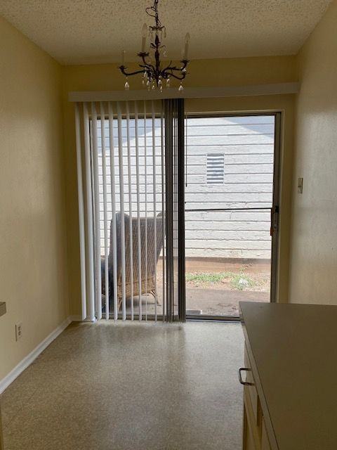 5836 Locke Ave - Photo 6 of 13