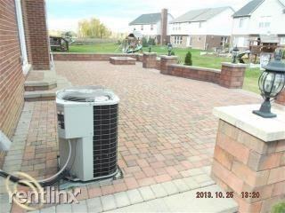 954 Patricia Pl Dr - Photo 3 of 10