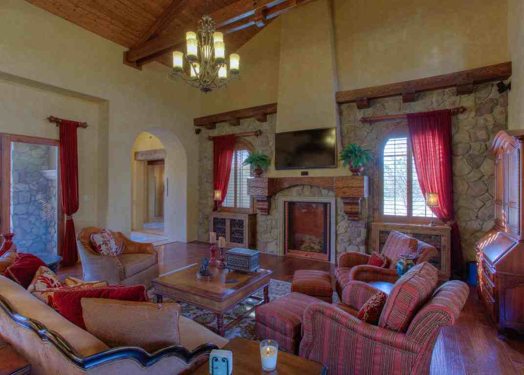 487 Avenida C' De Baca - Photo 3 of 47