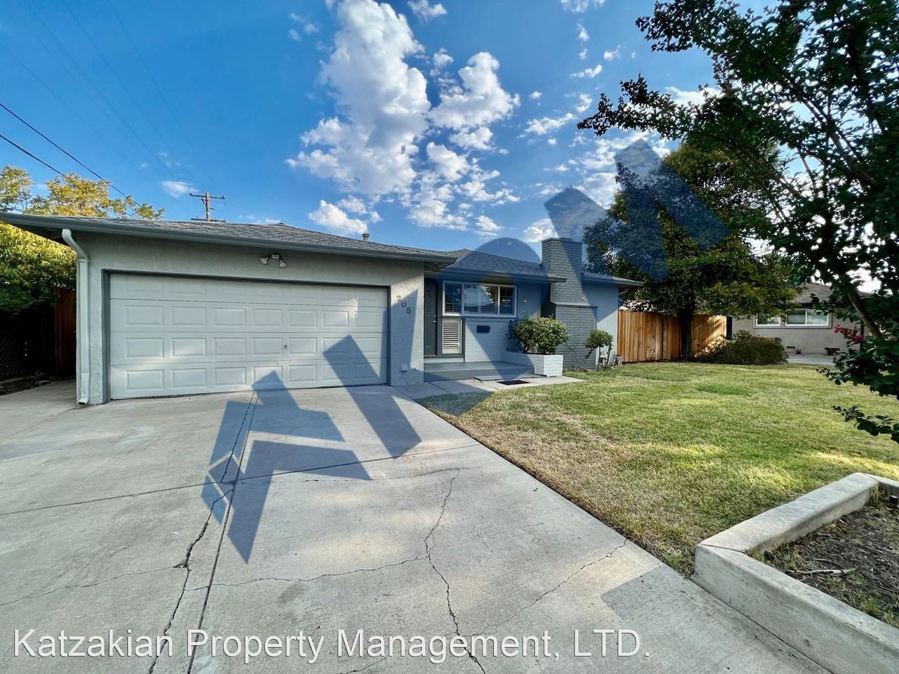 205 E Mayfair Ave - Photo 2 of 33