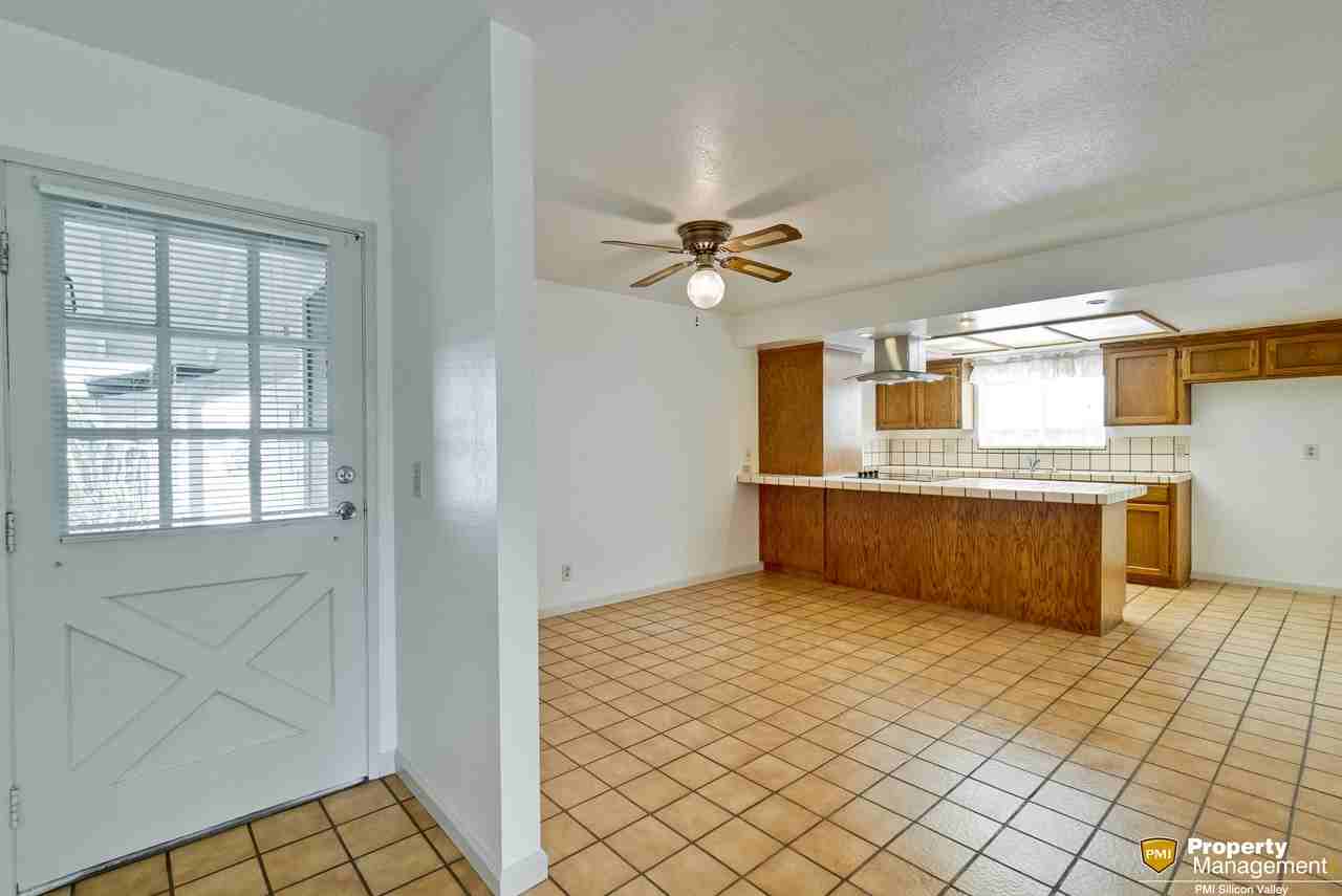 1223 Johnson Ave - Photo 3 of 24