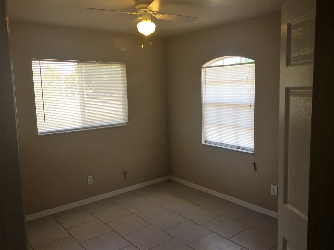 1103 Ridgeway Dr - Photo 7 of 9