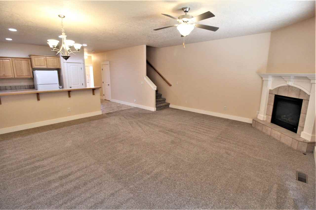 2218 S Dorothy Ave - Photo 6 of 17