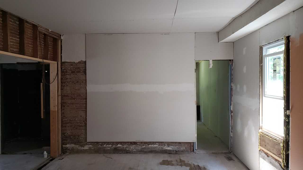 1606 Fulton Avenue - Photo 3 of 9