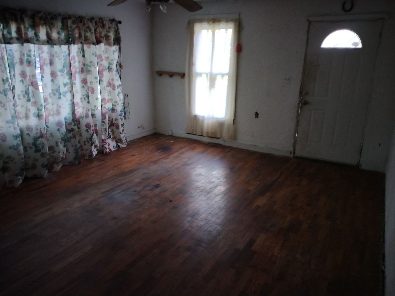 207 North Main Street - Photo 2 of 5