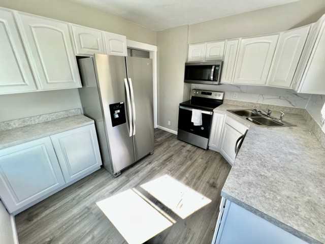 1720 Washington Ave #1 - Photo 3 of 14