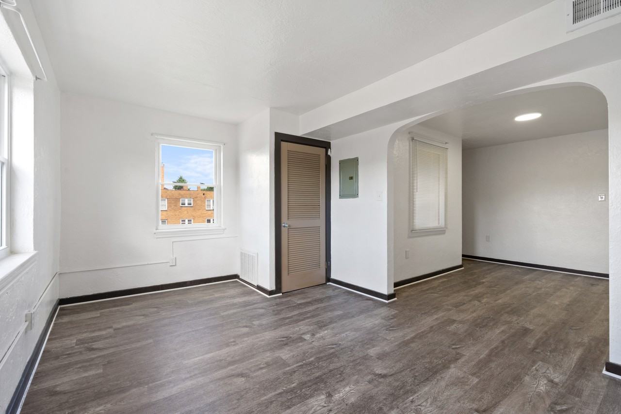 142 - 144 West 9th Avenue - 142 #142-2 - Photo 5 of 14