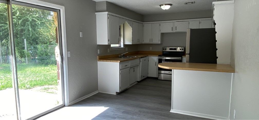 605 Lloyd Ave #1 - Photo 4 of 21