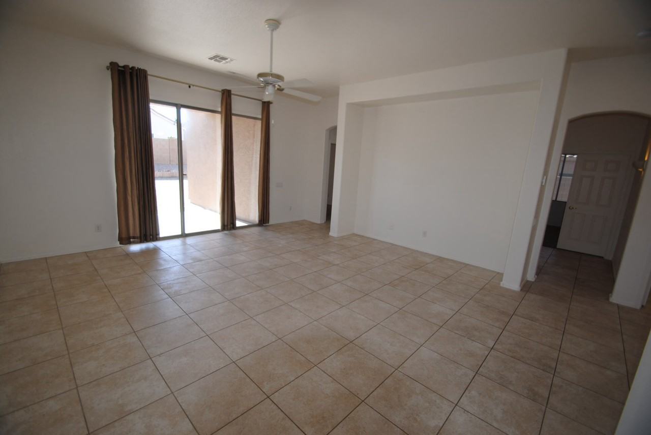 2331 N Malachite Cir - Photo 3 of 13