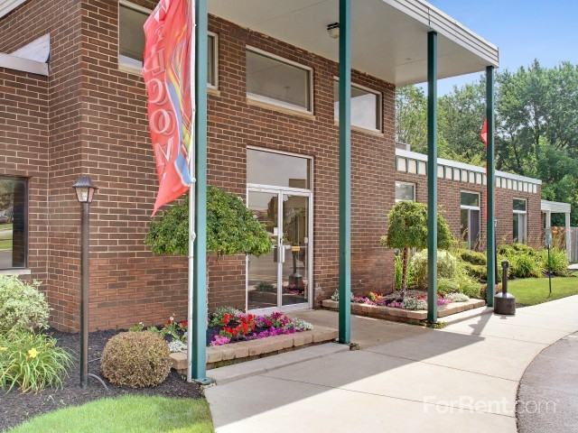 Westbrook Village Apartments - Photo 3 of 16