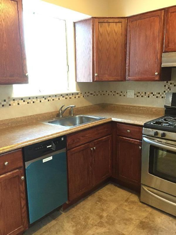 7505 Utopia Pkwy - Photo 2 of 5