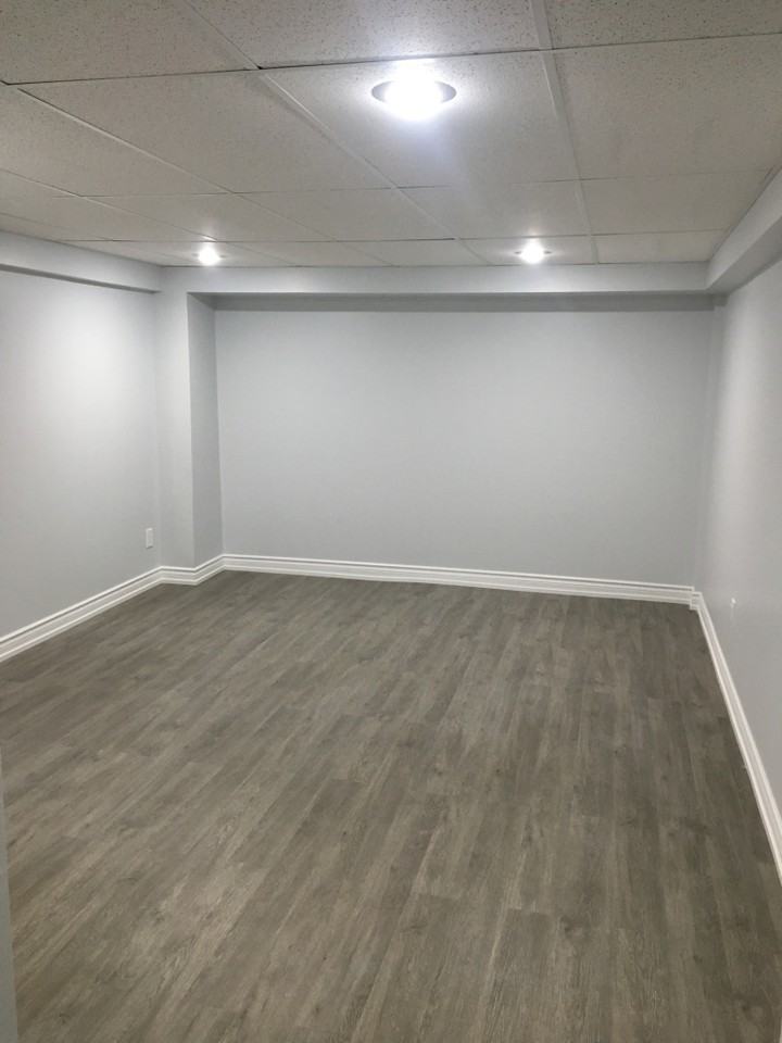 27 Claudia Avenue - Photo 3 of 13