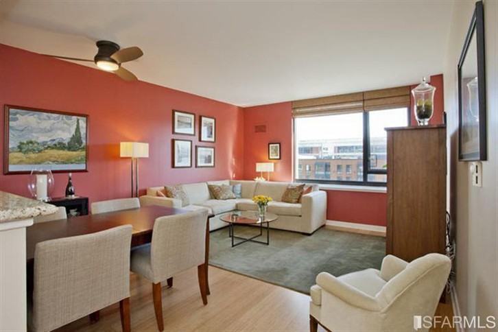 250 King St #576 - Photo 2 of 23