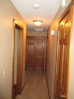 1330 Bedford Dr - Photo 3 of 9