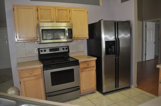 2626 Huntington Ct - Photo 2 of 23