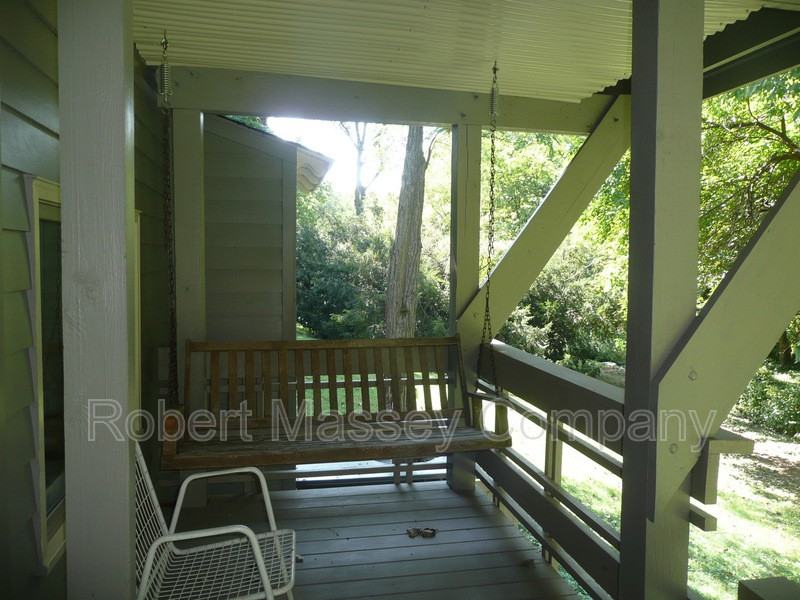 332B Wildwood Pl - Photo 2 of 8