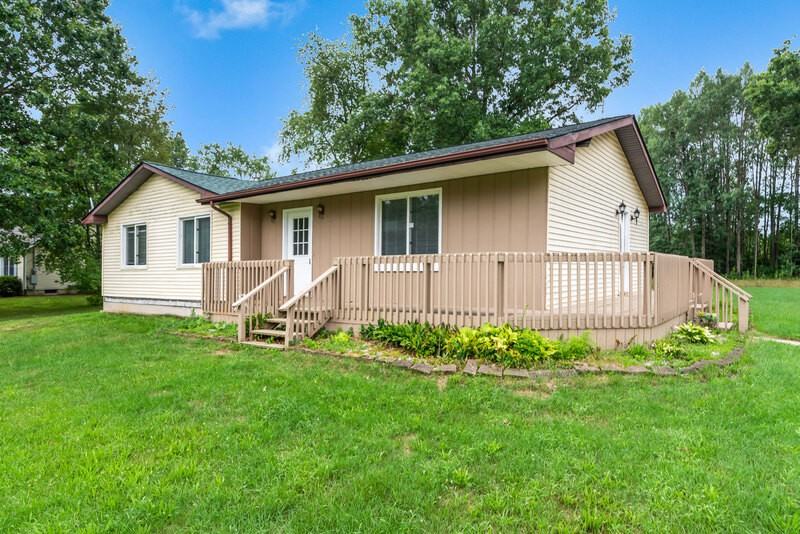 9091 Frances Rd - Photo 2 of 20