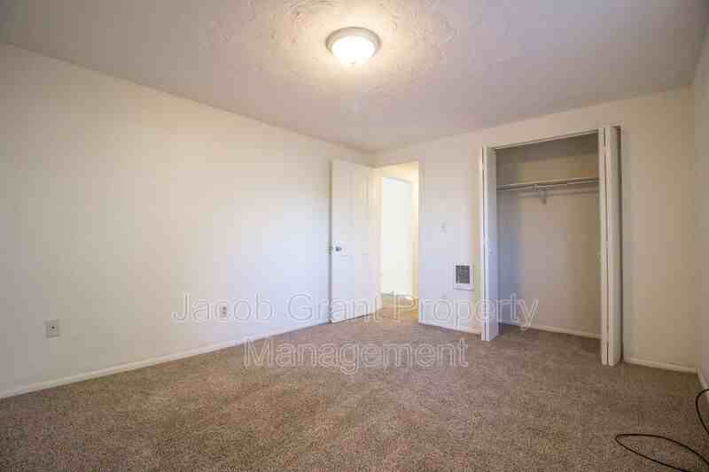 245 W 20th St #3 - Photo 7 of 9