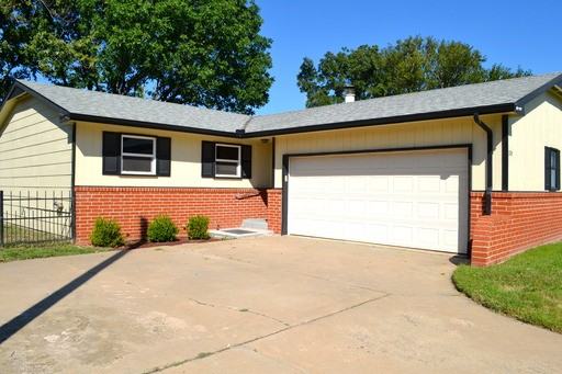 3215 S Kessler St - Photo 2 of 31