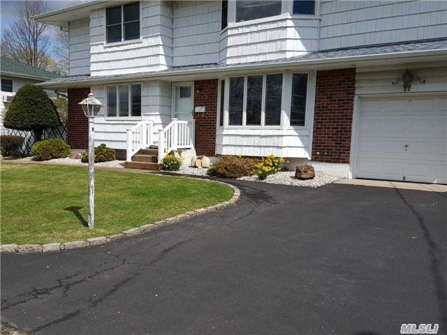 71 Crossway Dr - Photo 2 of 8