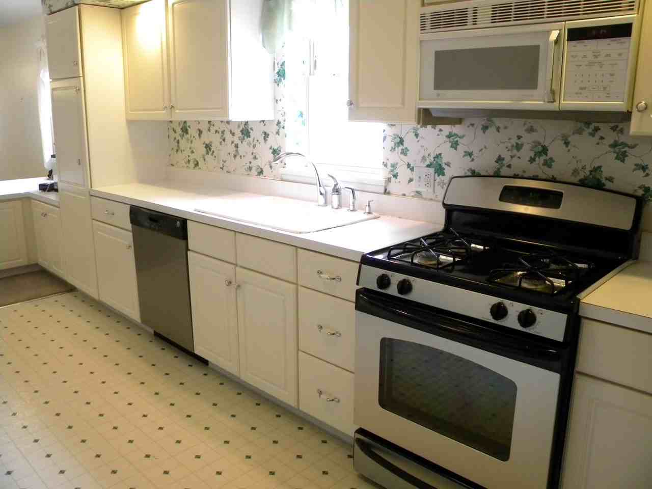 248 McClellan Ave - Photo 3 of 21