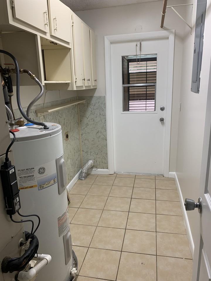 666 John Hancock Ln #C666 - Photo 5 of 11