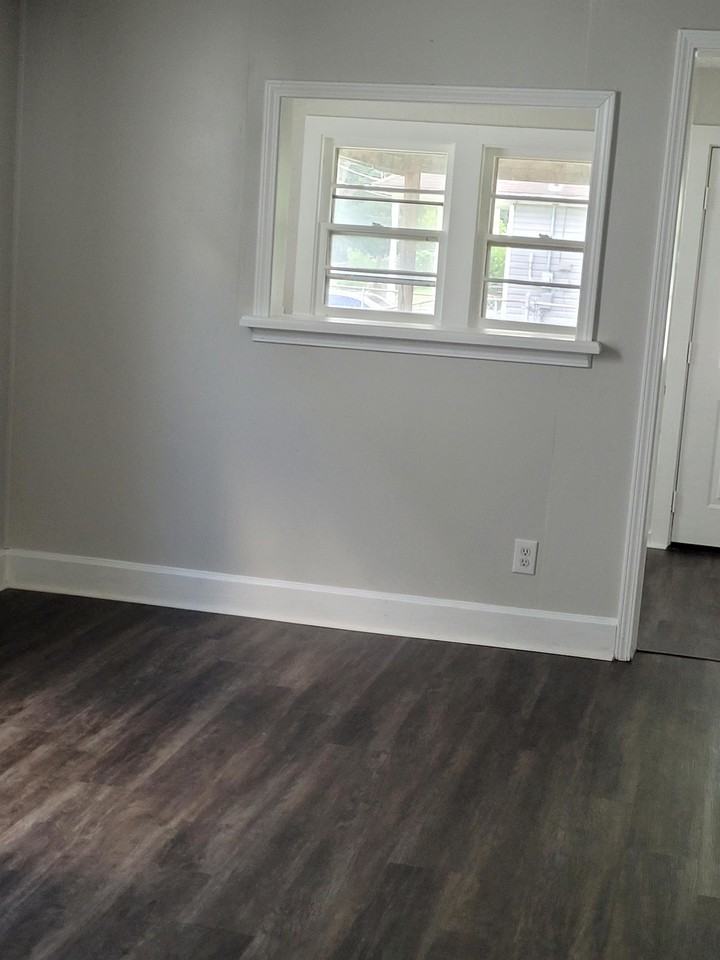 512 Iowa Ave #1 - Photo 4 of 6