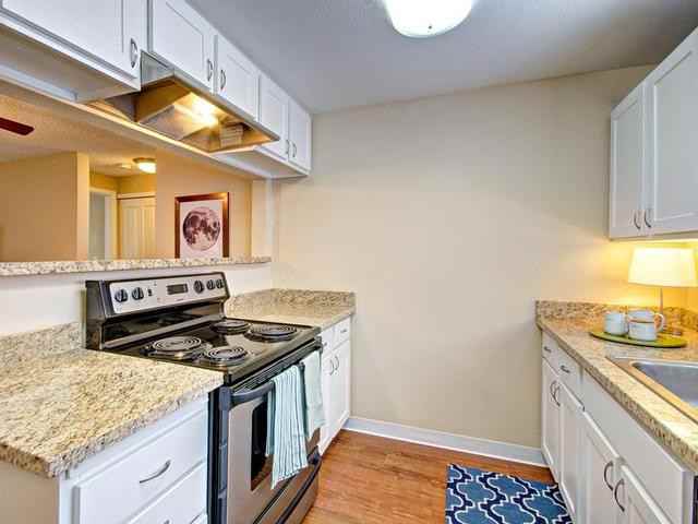 1255 Nw Mirage Ln - Photo 3 of 19