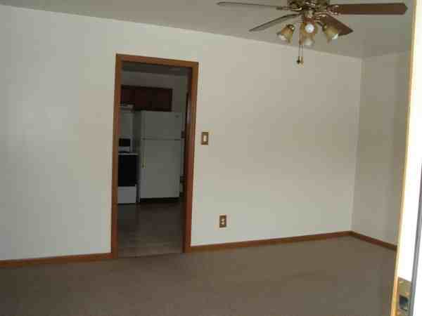 2605 Laredo St - Photo 2 of 12