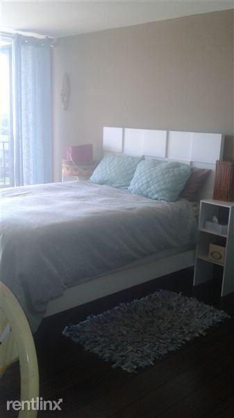 200 Leslie Dr - Photo 3 of 6