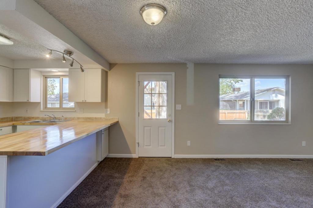 1331 Merl Pl - Photo 7 of 17