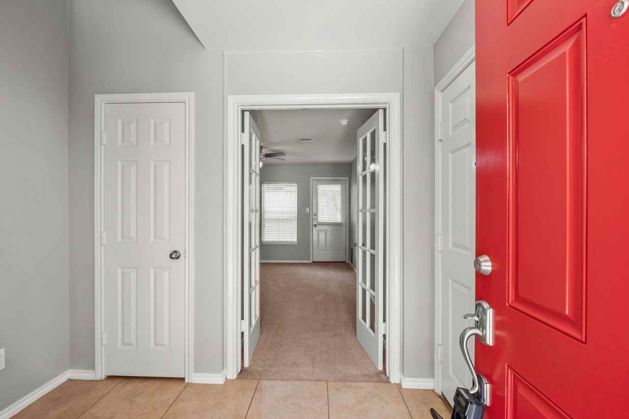 5314 Schuler St #1 - Photo 4 of 34