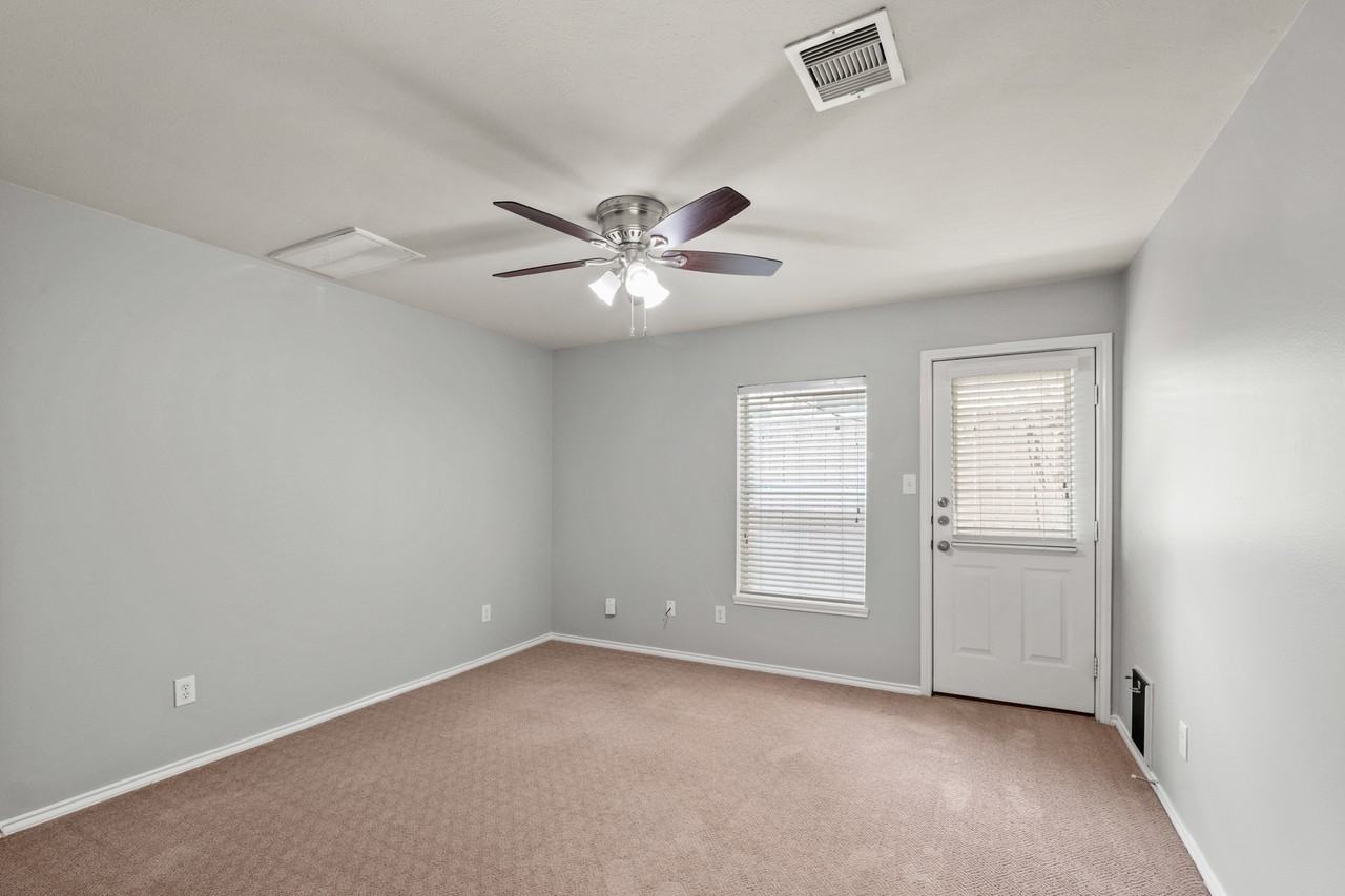 5314 Schuler St #1 - Photo 5 of 34