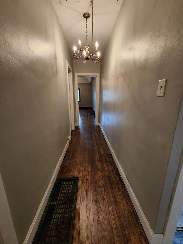 1601 Division Street #1 - Photo 4 of 13