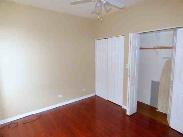 1425 W Jonquil Terrace - Photo 3 of 7