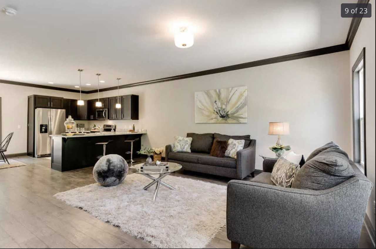 1054 E Elmwood Dr #1054 - Photo 2 of 6