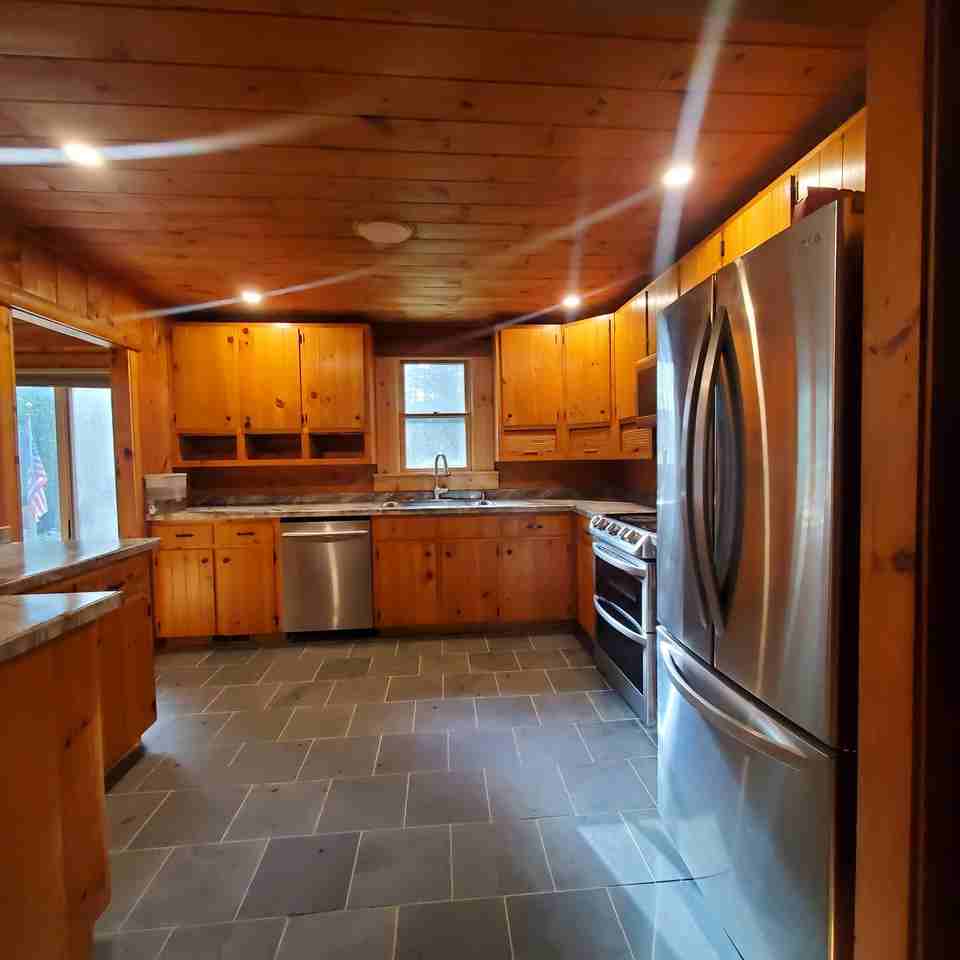 3627 Main St - Photo 2 of 19