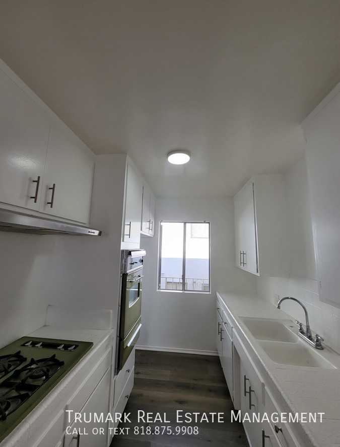 621 W California Ave #5