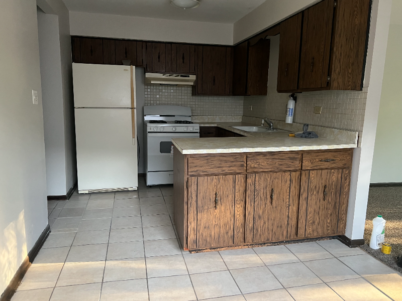 14631 Lamon Ave #2N - Photo 2 of 10