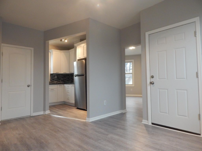 32 Brinkerhoff St - Photo 3 of 10