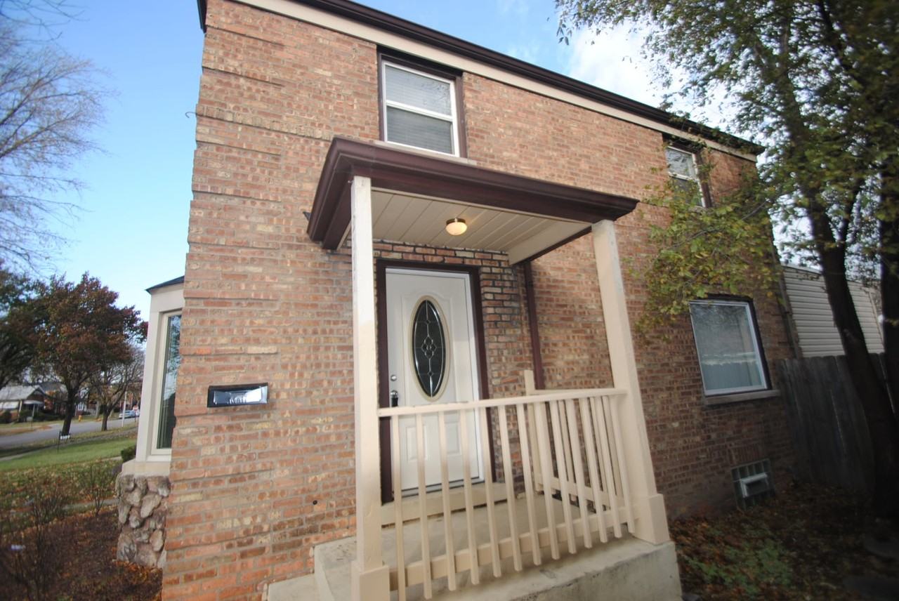 2111 S 24th Ave - Photo 2 of 8