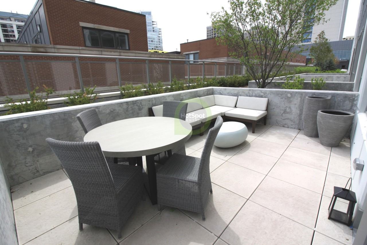 750 North Hudson Avenue #3-2 - Photo 4 of 26