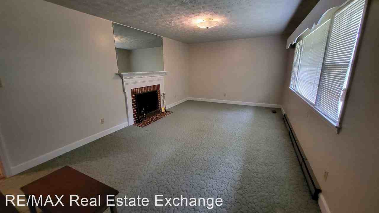 2599 Guyton Rd - Photo 3 of 8