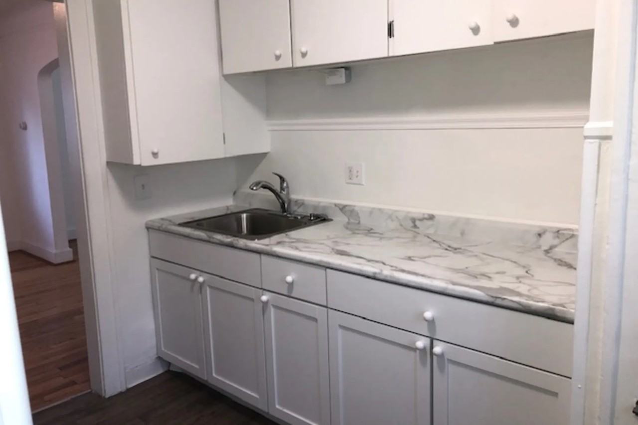 1419 Fox St - Photo 2 of 13