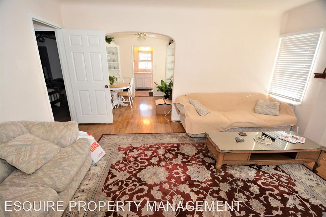 248 Palm Dr - Photo 2 of 14