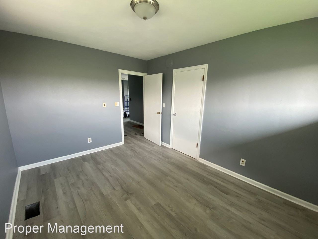 53 S Halloway St - Photo 3 of 11